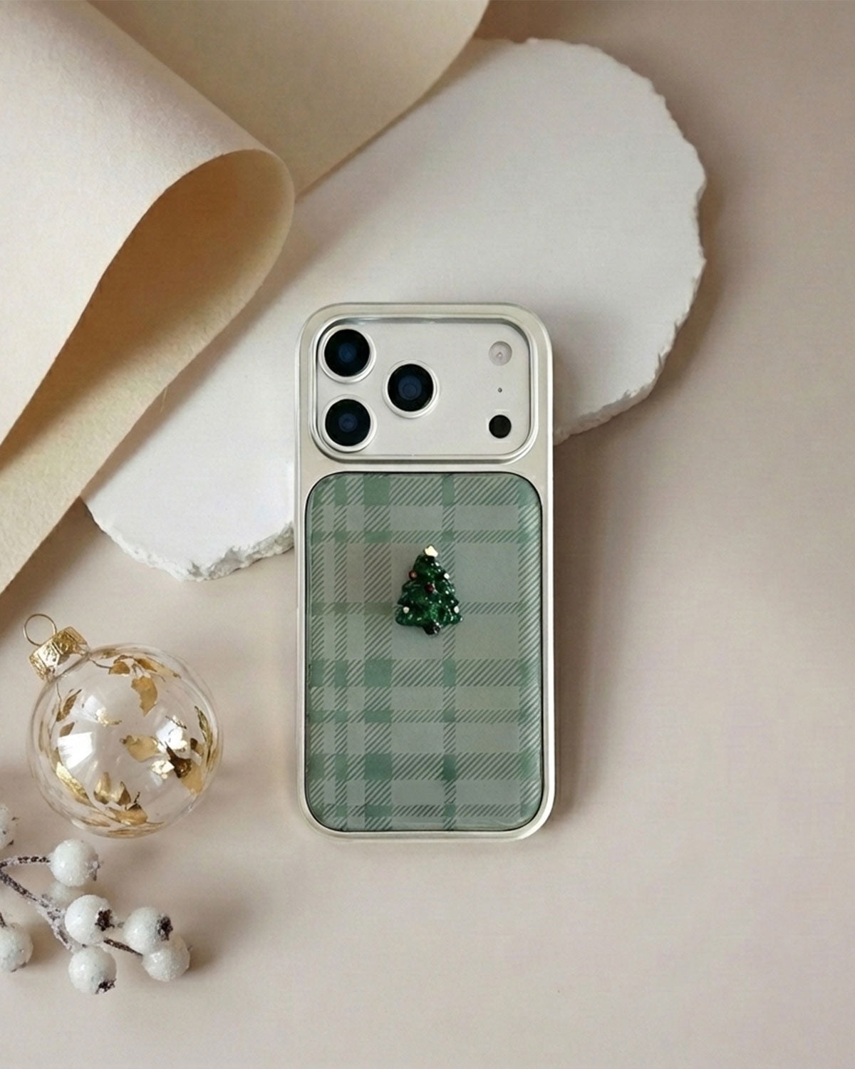 GREEN PLAID CHRISTMAS TREE PHONE CASE