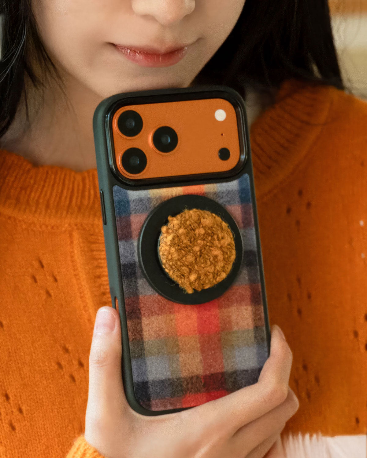 PLAID WOOL GRIP PHONE CASE