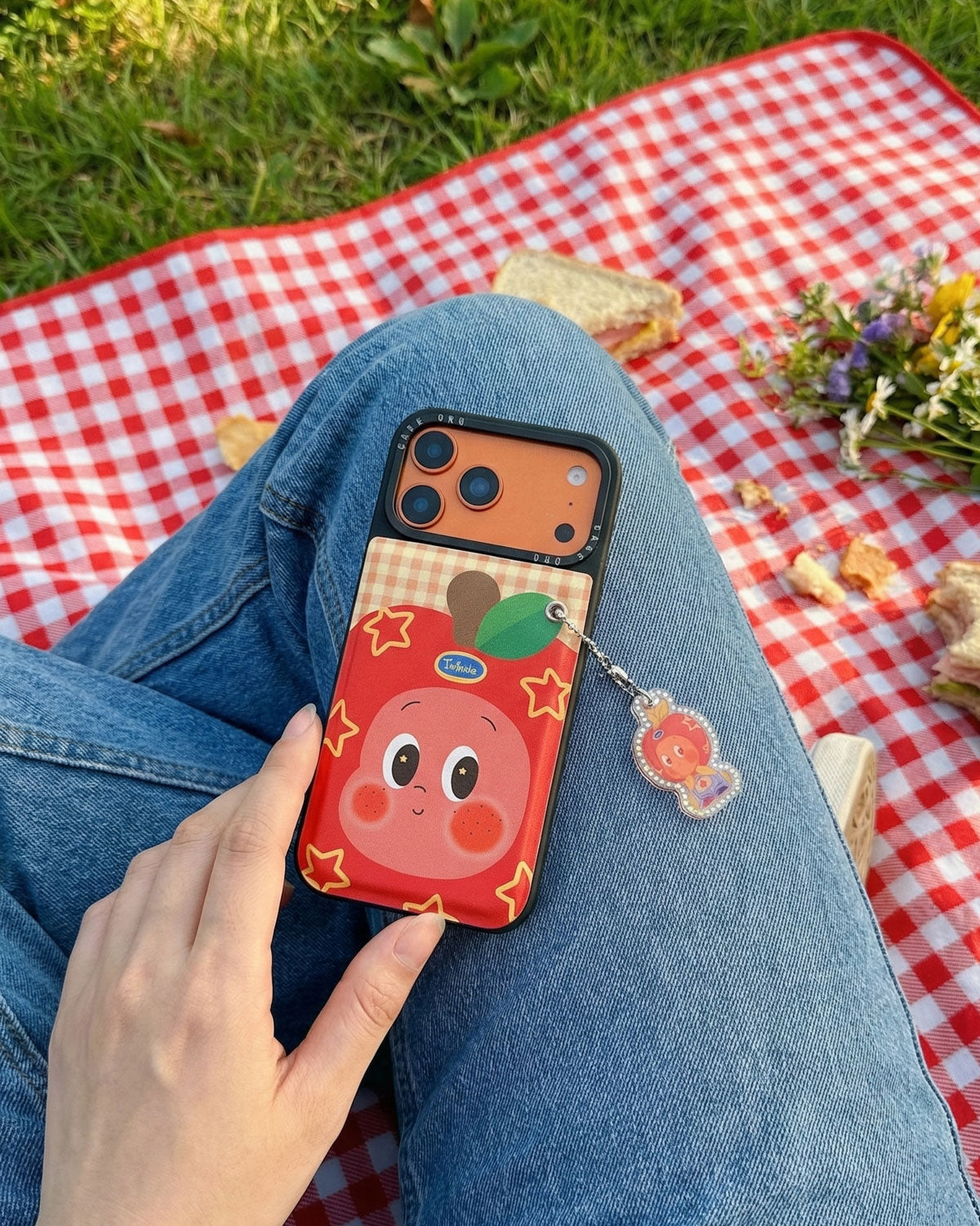 TWINKLE APPLE FRIEND Phone Case
