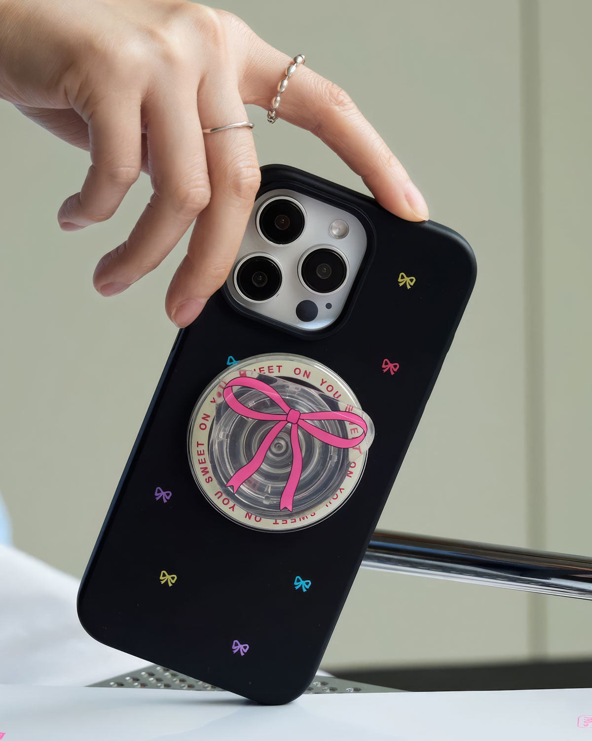 SWEET BOW GRIP PHONE CASE