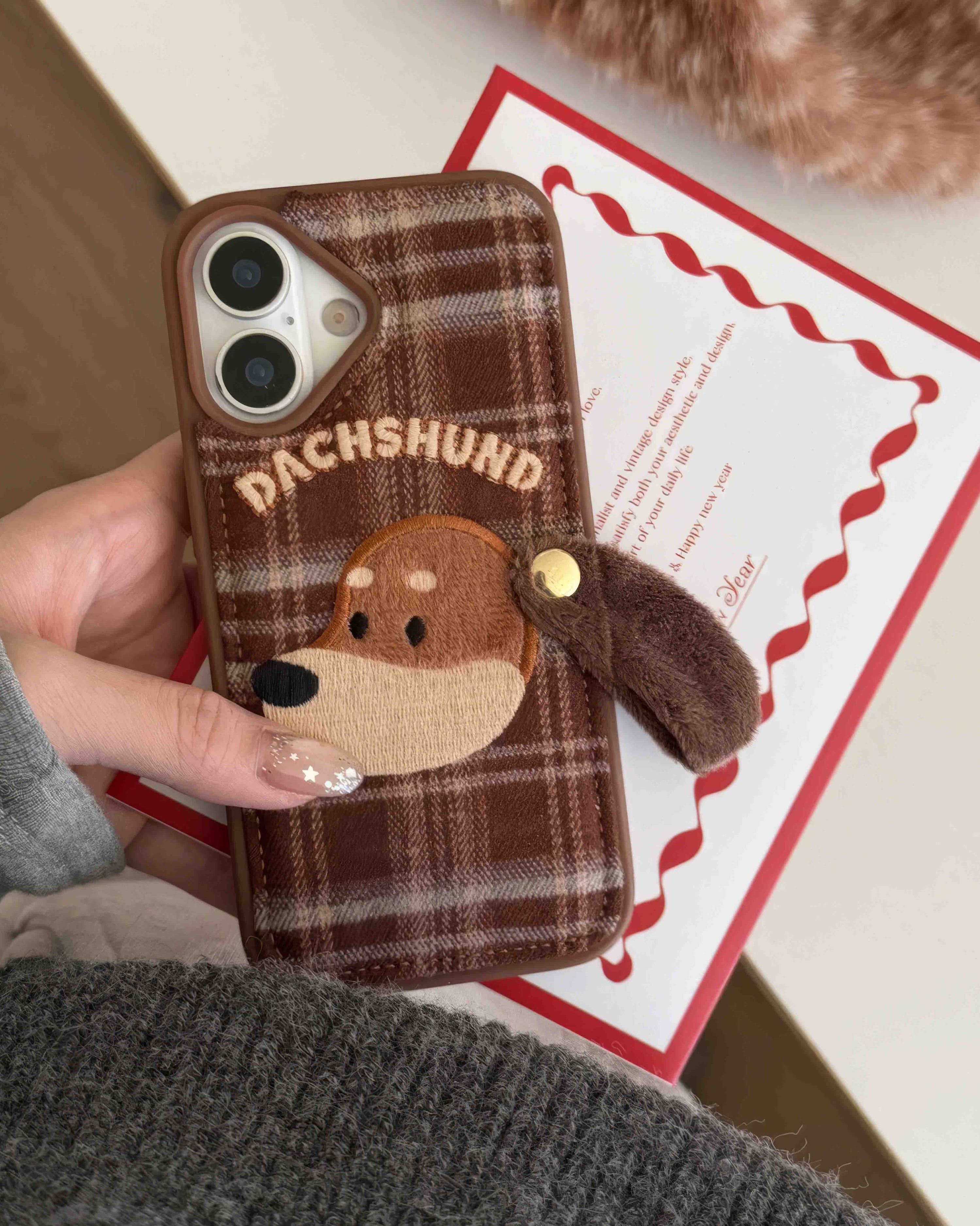 DACHSHUND STRAP PHONE CASE