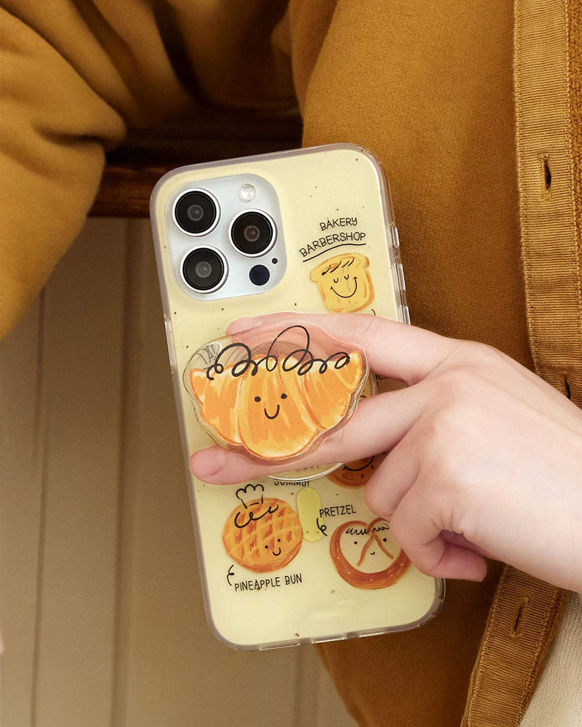 SMILING BAKERY GRIP PHONE CASE