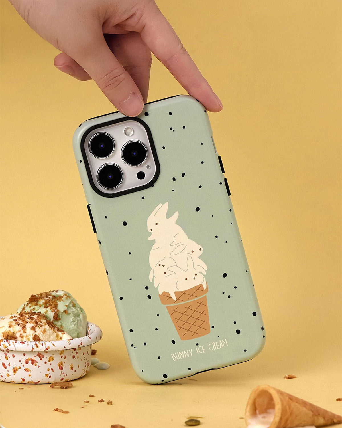 BUNNY ICE CREAM PHONE CASE